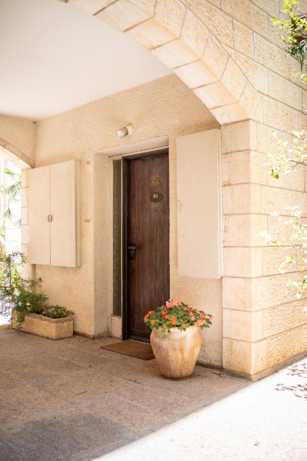 Spacious By The Orient Hotel - 4 Bdr Apartment Jerusalem Exteriör bild