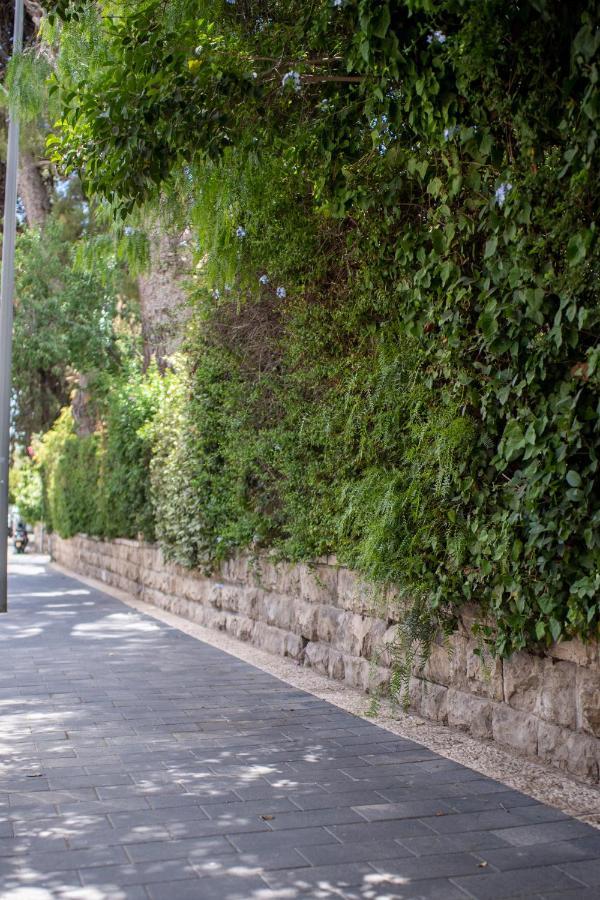 Spacious By The Orient Hotel - 4 Bdr Apartment Jerusalem Exteriör bild