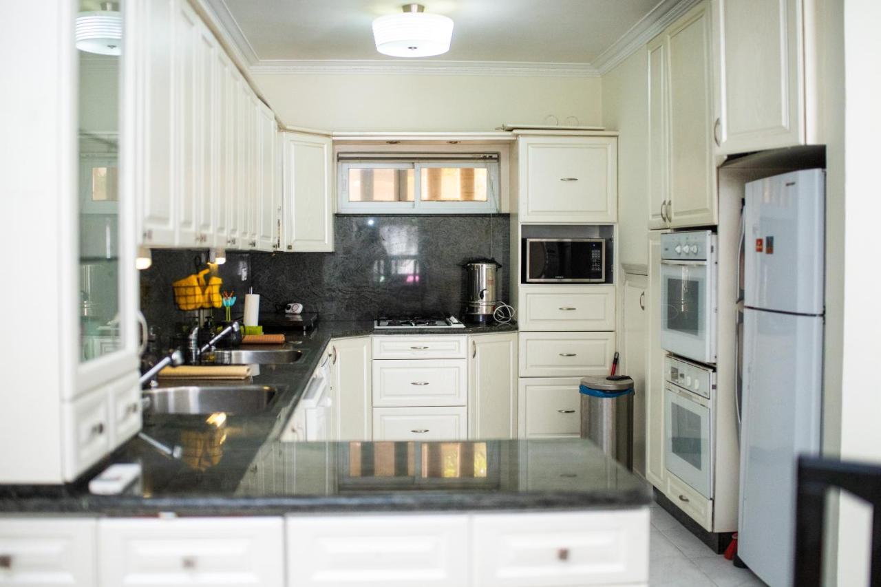 Spacious By The Orient Hotel - 4 Bdr Apartment Jerusalem Exteriör bild