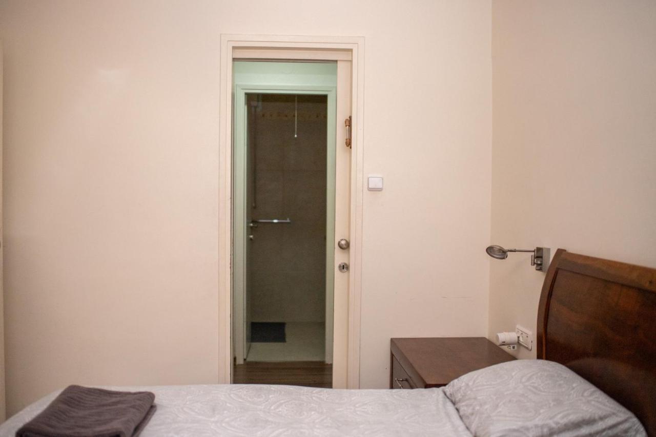 Spacious By The Orient Hotel - 4 Bdr Apartment Jerusalem Exteriör bild